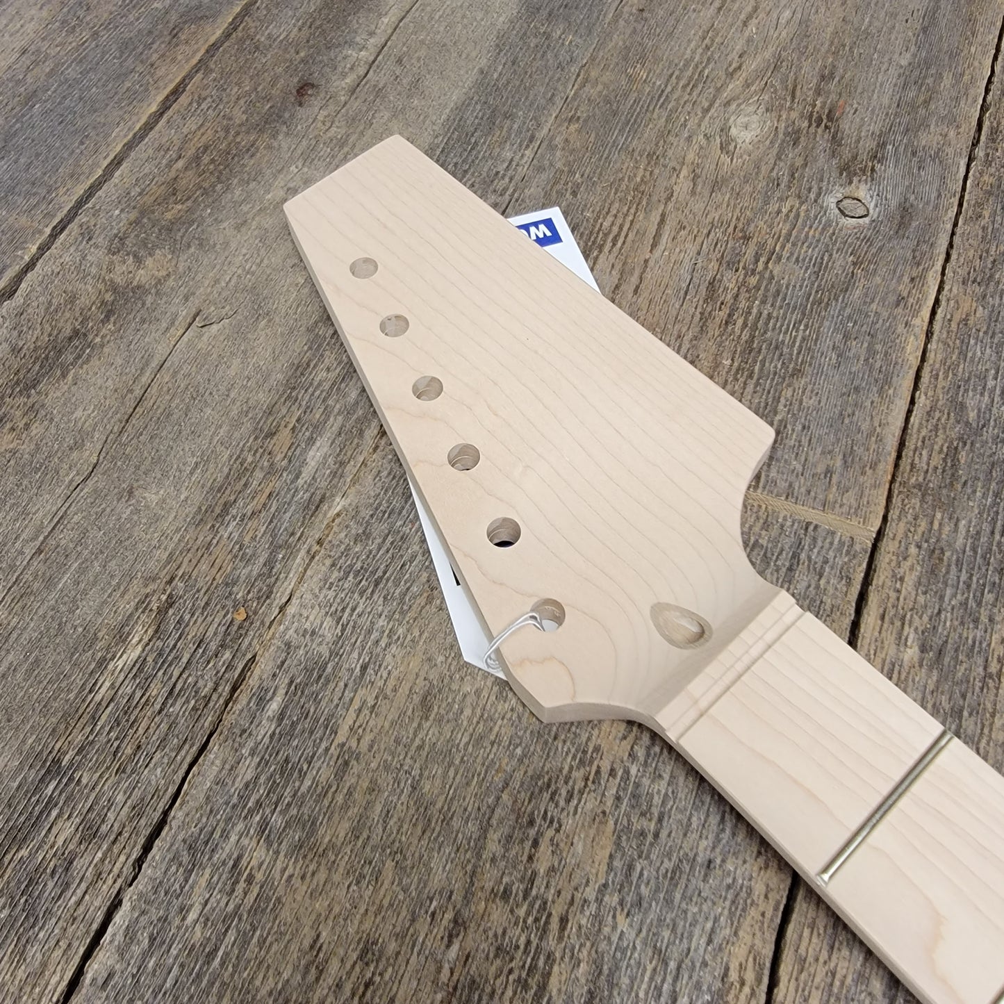 WD PHNSR Pre-Drilled Paddle Headstock 22 Fret Neck For Fender Stratocaster 22 Fret Neck Pocket Rosewood Fretboard