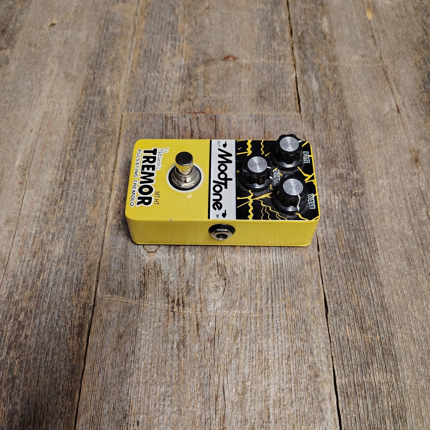 Used Mod Tone Harmonic Temor Pulse Tremolo