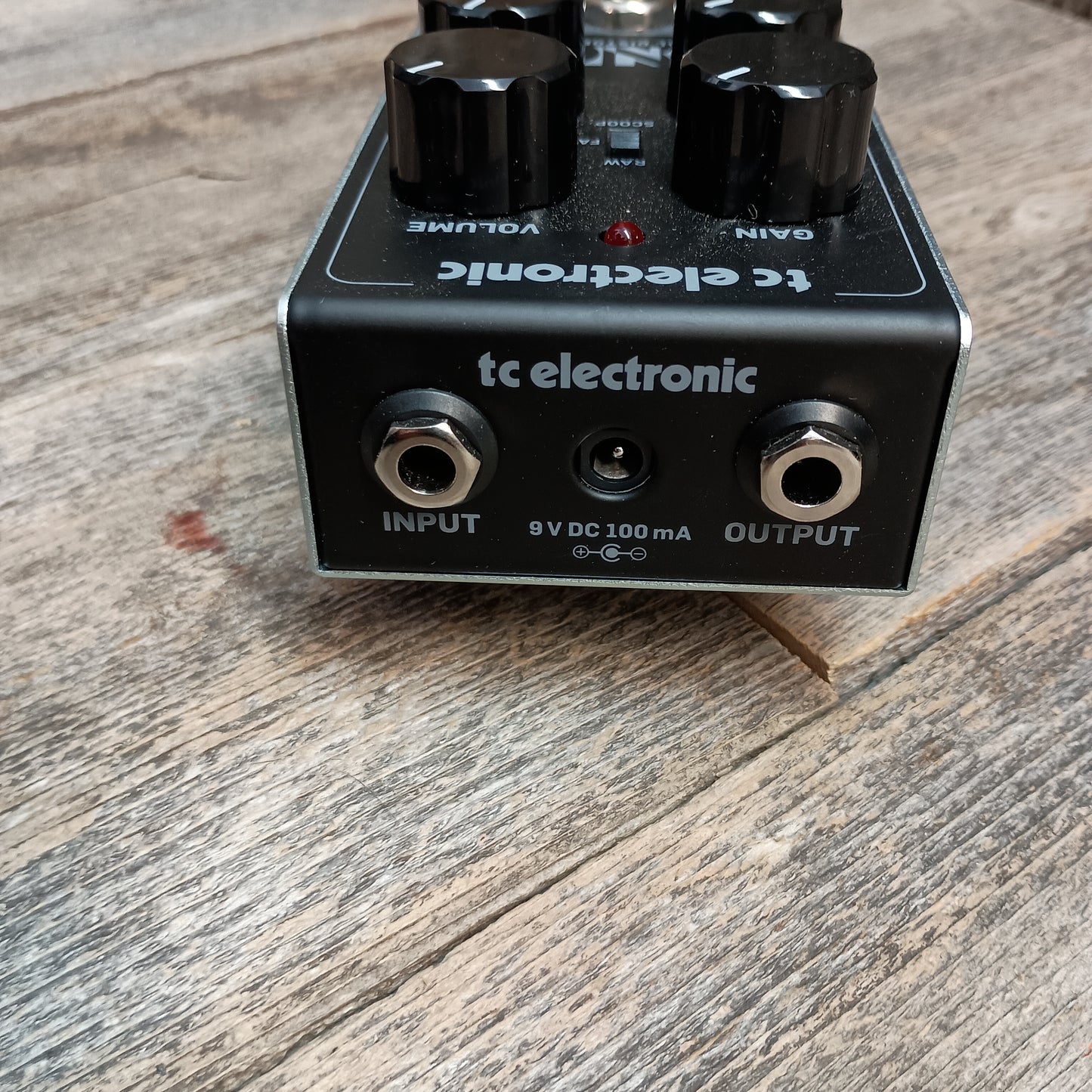 Used Fangs Metal Distortion