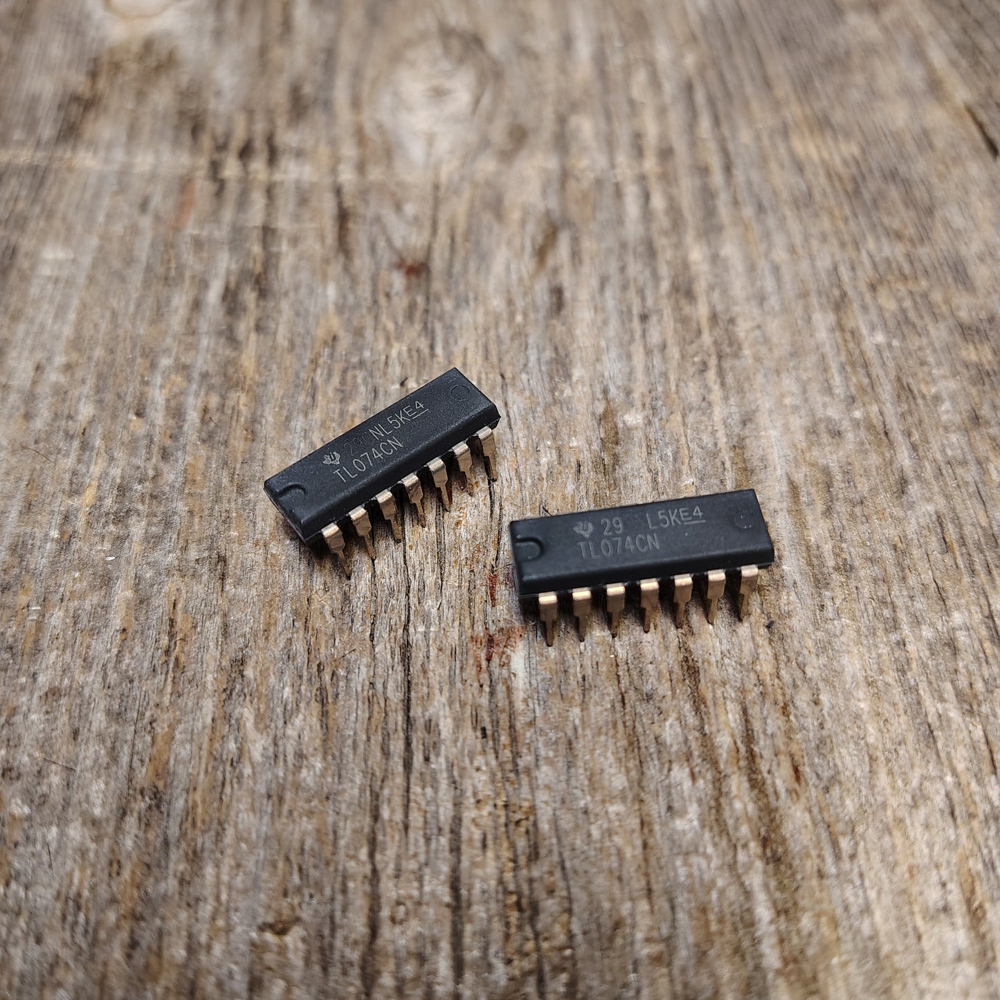 More Gain Parts TL074, Quad, Low-Noise, JFET Input, 14-Pin DIP