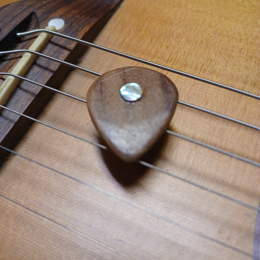 String To Speaker WoodShredding Picks Rosewood Standard 3 pack Inlay