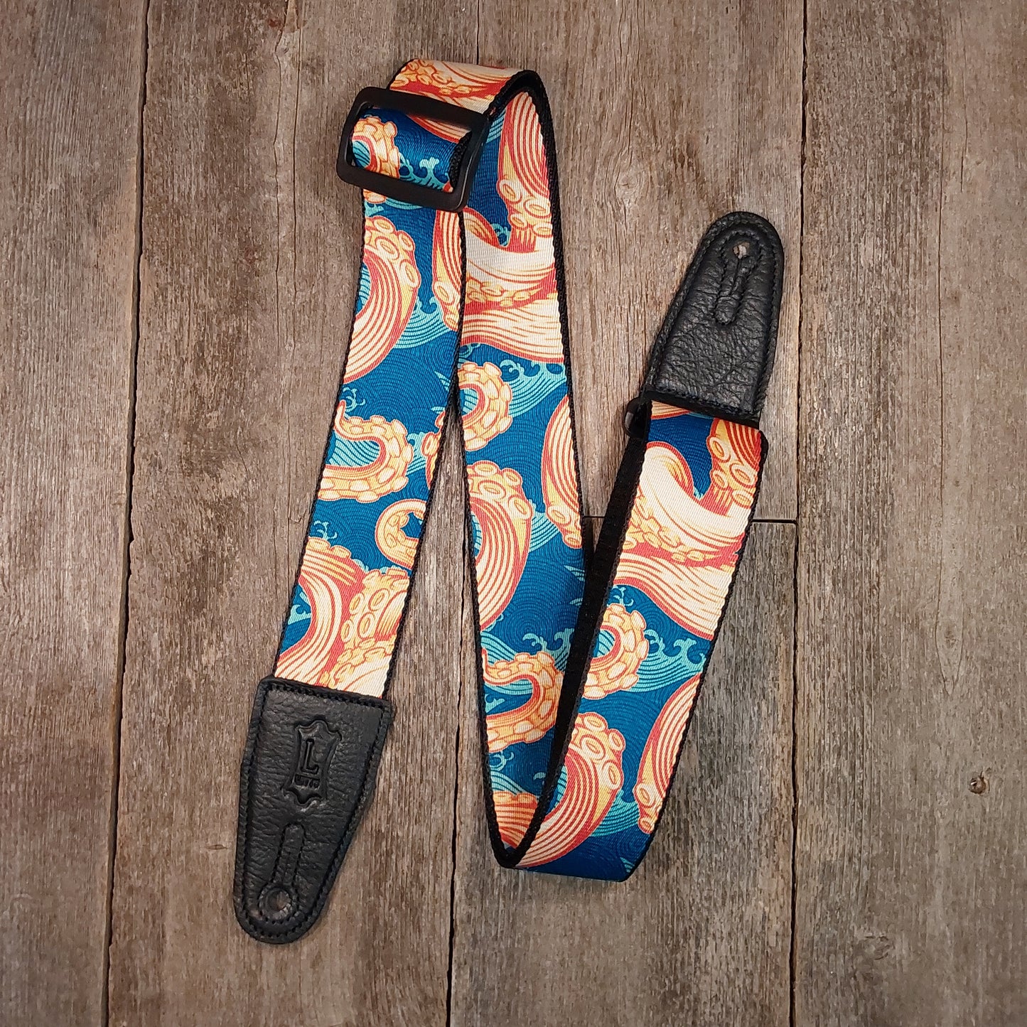 Levy's MPD2-117 Tentacles and Waves 2 inch polyester Guitar Strap