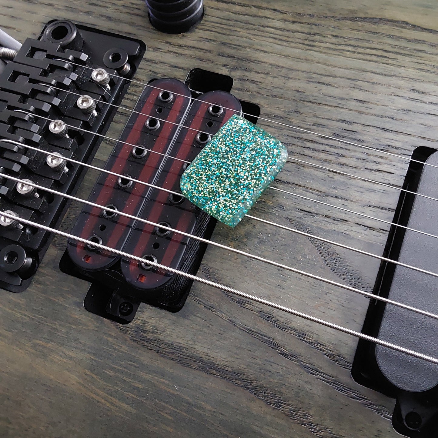 Northern Ghost Plectrums Uno Green Glitter 3.0mm