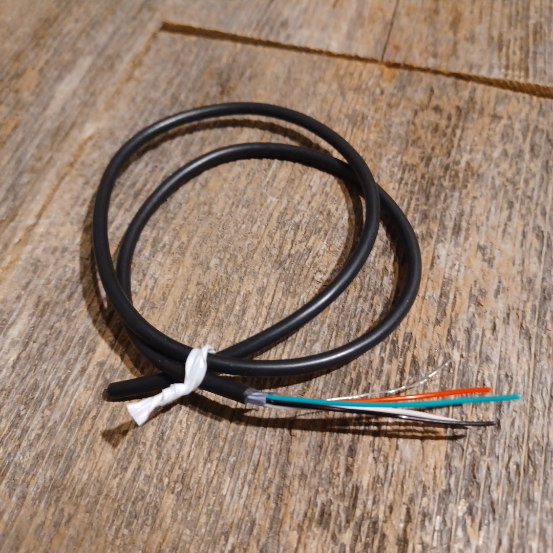 More Gain Parts 4 conductor shielded 28 AWG wire (18in)