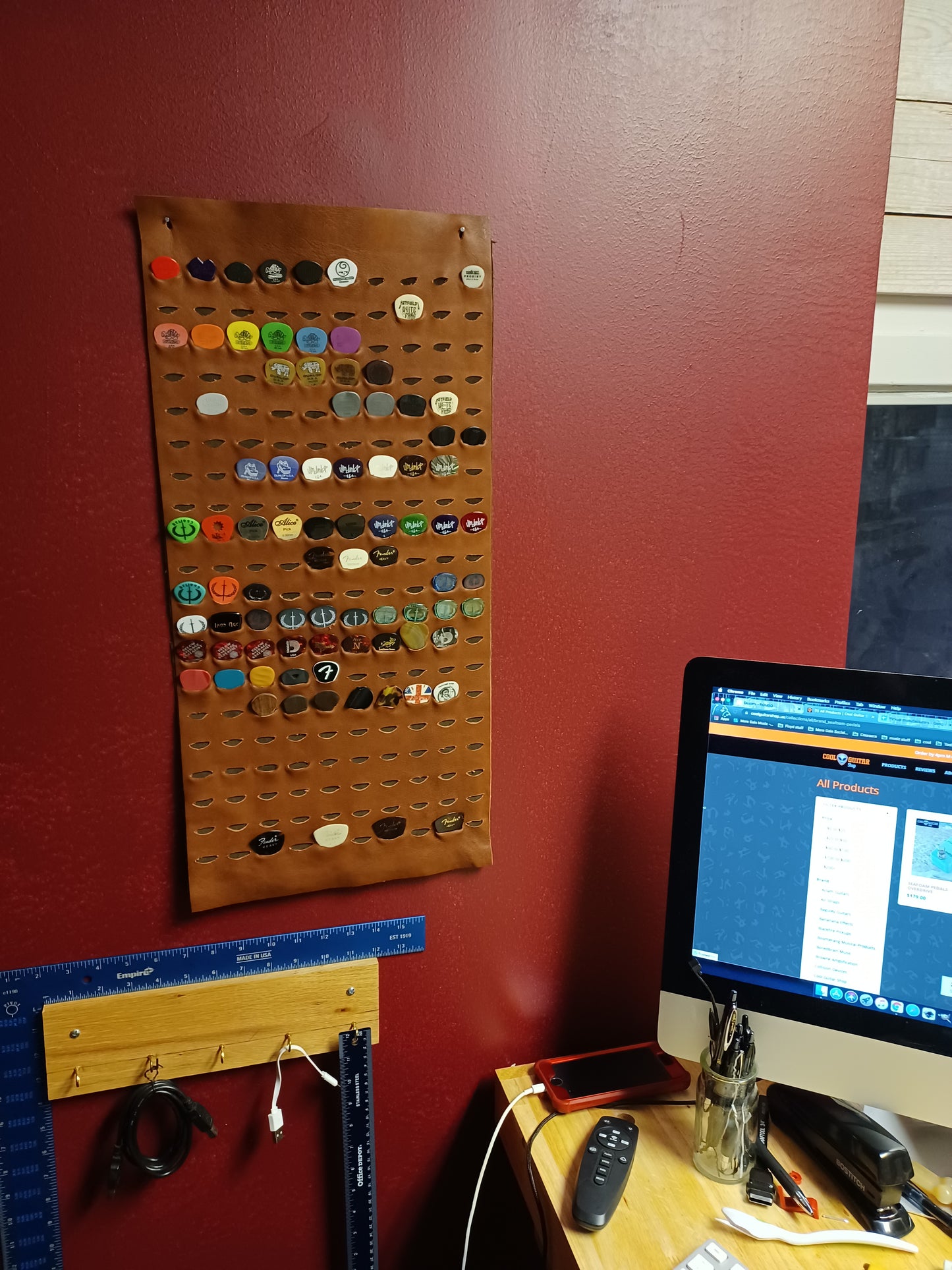 String to Speaker 12x24 Wall Mounted Pick holder Display