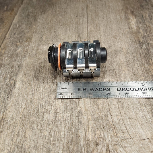 1/4" Jack - PC Mount, switched, stereo