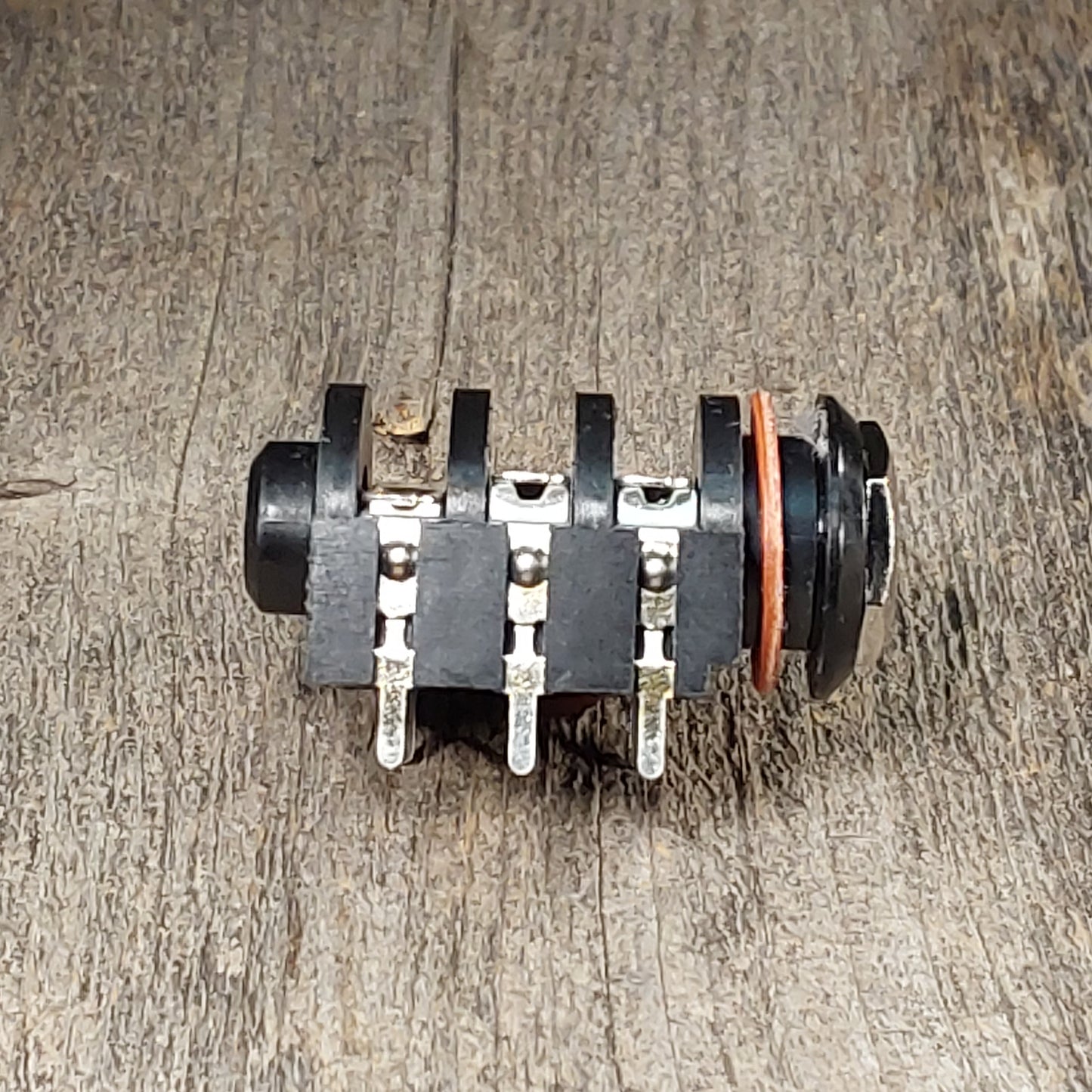 1/4" Jack - PC Mount, switched, stereo