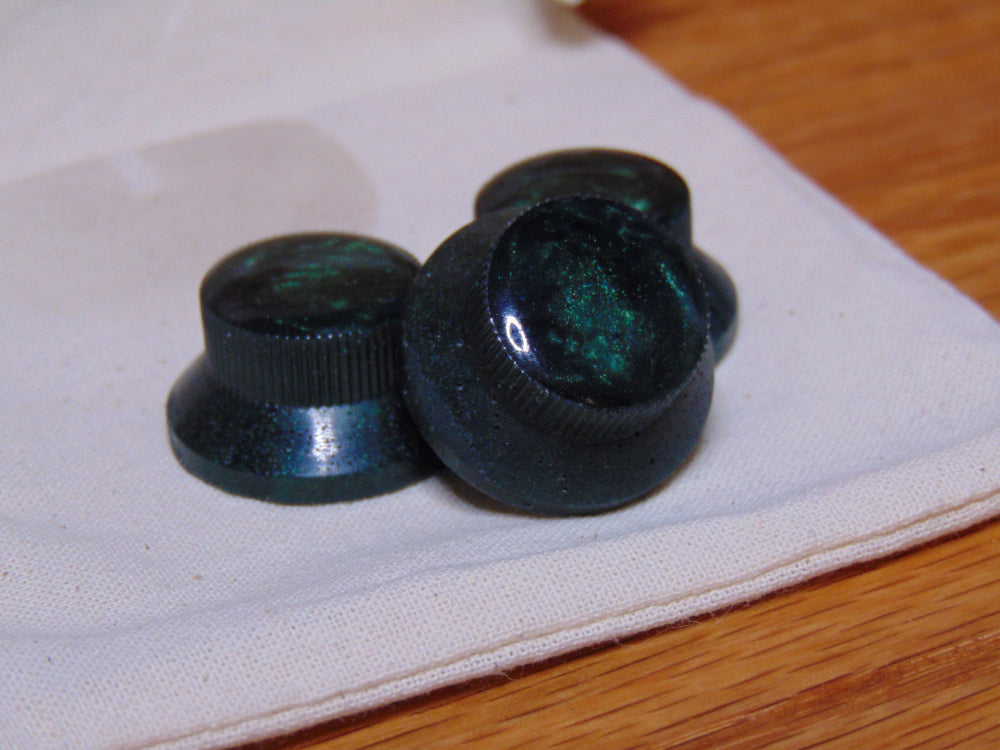 Knobhead PDX Bell Strat style knobs Starfield Green (Set of 3)