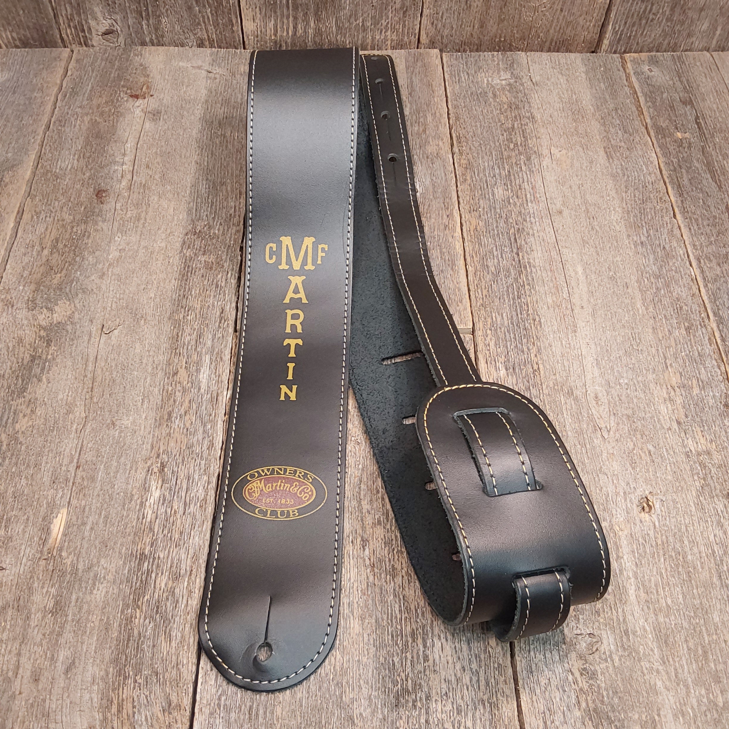 Used guitar outlet straps