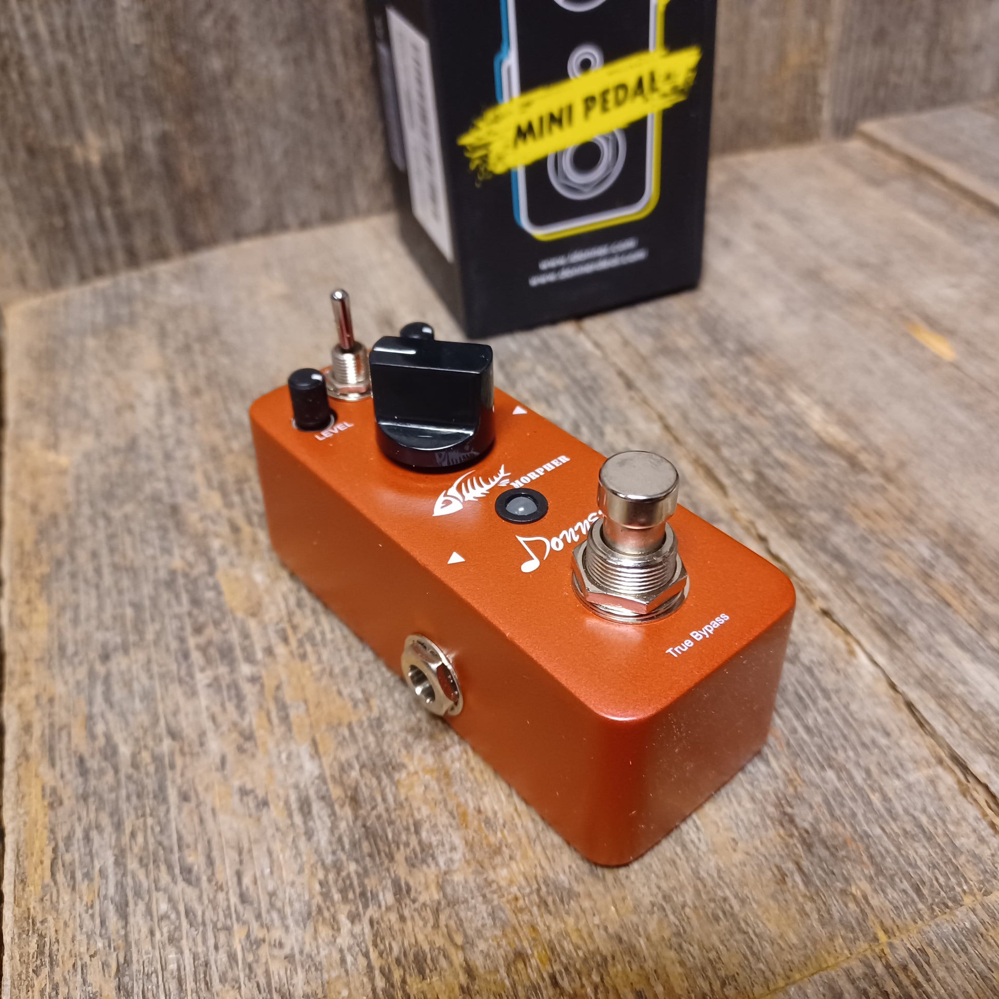 Used Donner Morpher Mini Distortion Pedal – More Gain Music