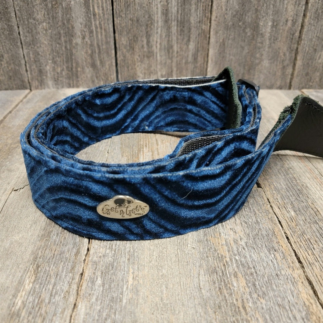 Get'm Get'm blue velvet strap (Used)